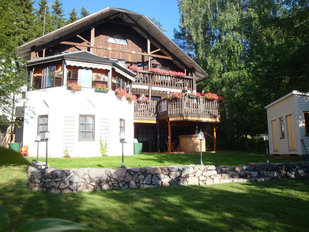 Cronin'S Guesthouse Bed & Breakfast Heinola Esterno foto